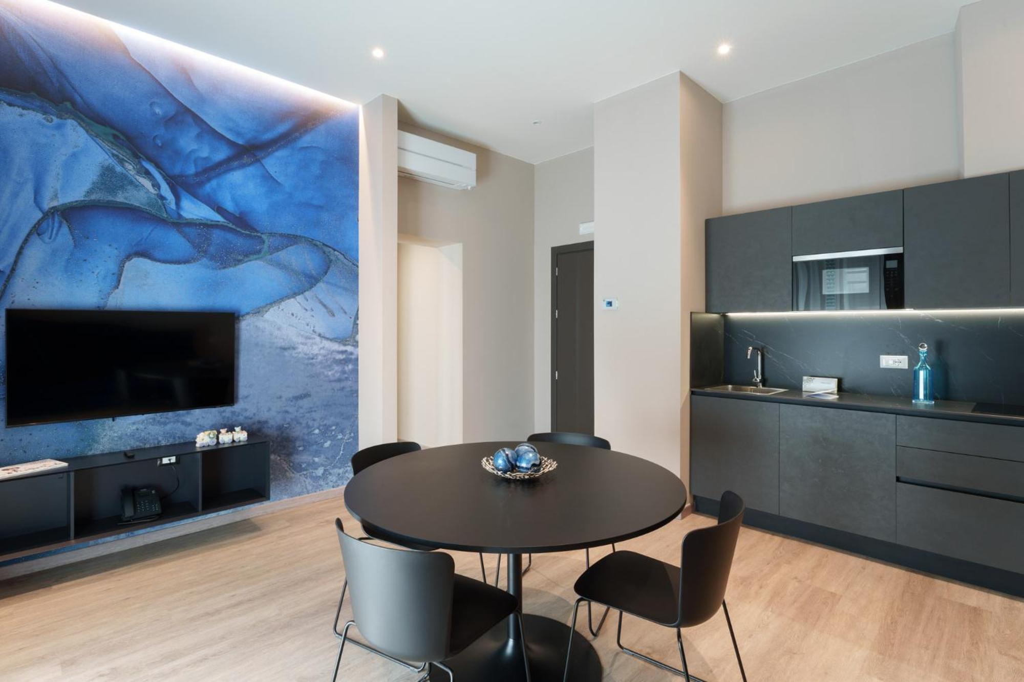 VI Suites Viareggio Ngoại thất bức ảnh